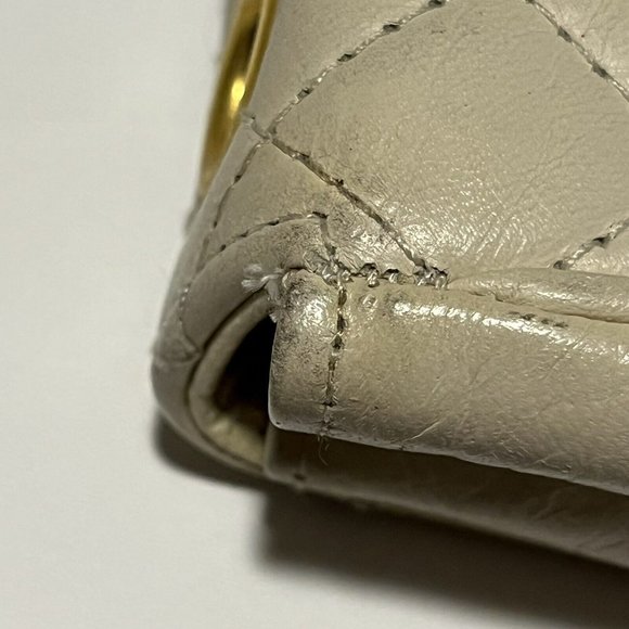 Vintage Cream Quilted Genuine Leather Clutch Purse Hong Kong Missing Strap - Picture 12 of 16